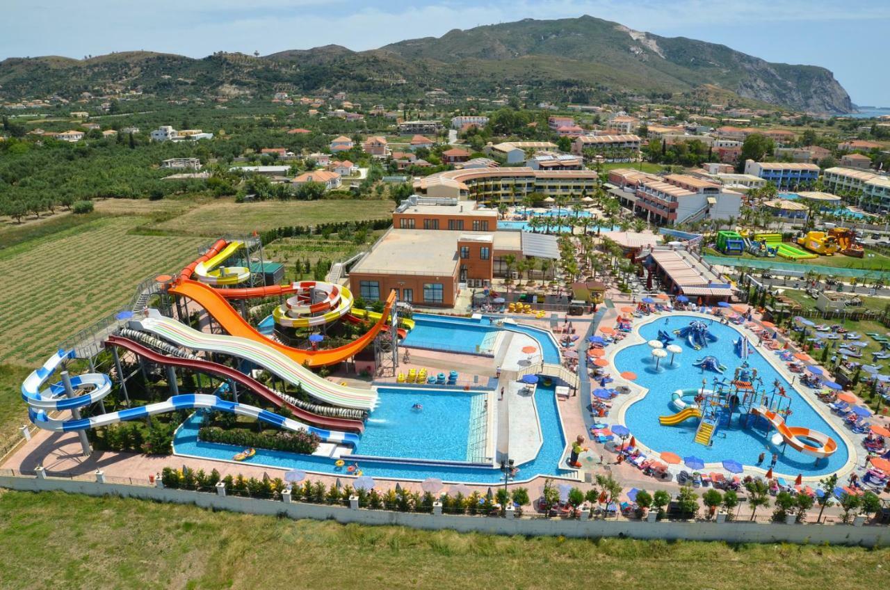 Caretta Beach Resort & Waterpark Каламакион Экстерьер фото