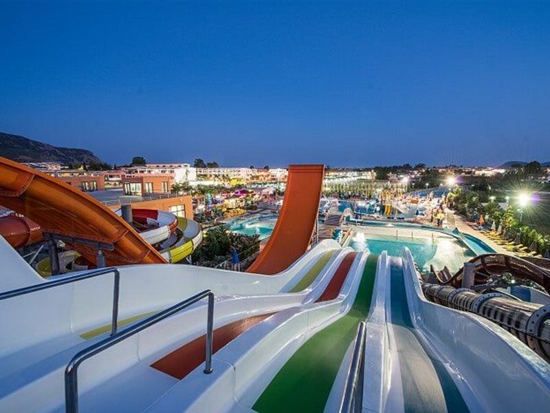 Caretta Beach Resort & Waterpark Каламакион Экстерьер фото